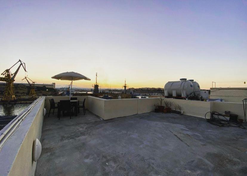 Malta Suites Senglea Exterior photo